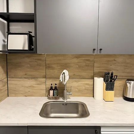 Modernes Apartment Mit Balkon & Gratis Parkplatz Bei Uniklinik Апартаменты