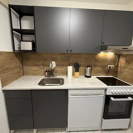 Modernes Apartment Mit Balkon & Gratis Parkplatz Bei Uniklinik * Магдебург