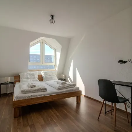 Apartment Modernes Mit Balkon & Gratis Parkplatz Bei Uniklinik