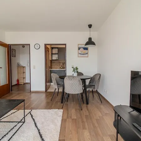 Modernes Mit Balkon & Gratis Parkplatz Bei Uniklinik * Магдебург
