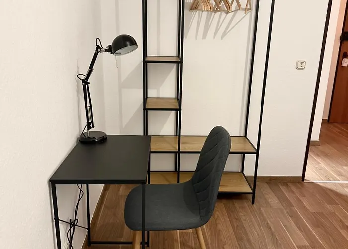 Modernes Apartment Mit Balkon & Gratis Parkplatz Bei Uniklinik Магдебург