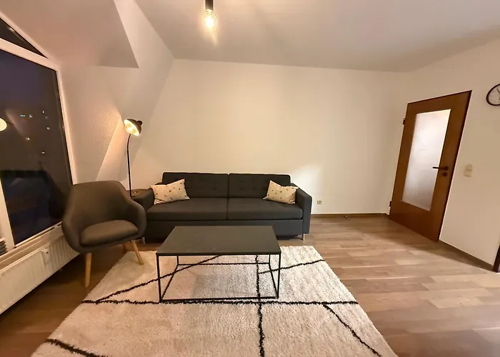 Modernes Mit Balkon Und Parkplatz Nahe Uniklinik Lägenhet