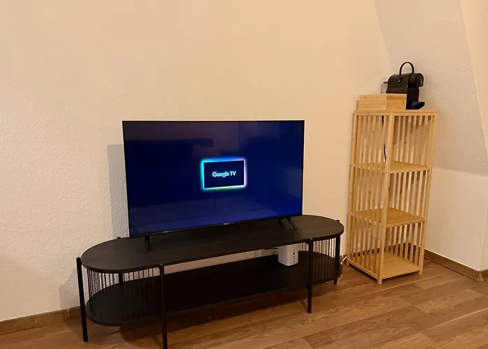 Modernes Mit Balkon Und Parkplatz Nahe Uniklinik Апартаменты Магдебург