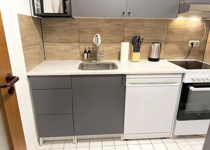 Modernes Apartment Mit Balkon & Gratis Parkplatz Bei Uniklinik Апартаменты Магдебург