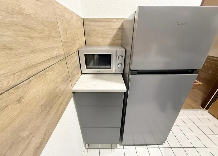 Modernes Apartment Mit Balkon & Gratis Parkplatz Bei Uniklinik Апартаменты *