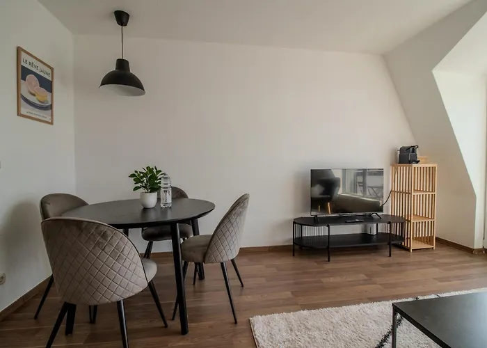 Modernes Apartment Mit Balkon & Gratis Parkplatz Bei Uniklinik Магдебург